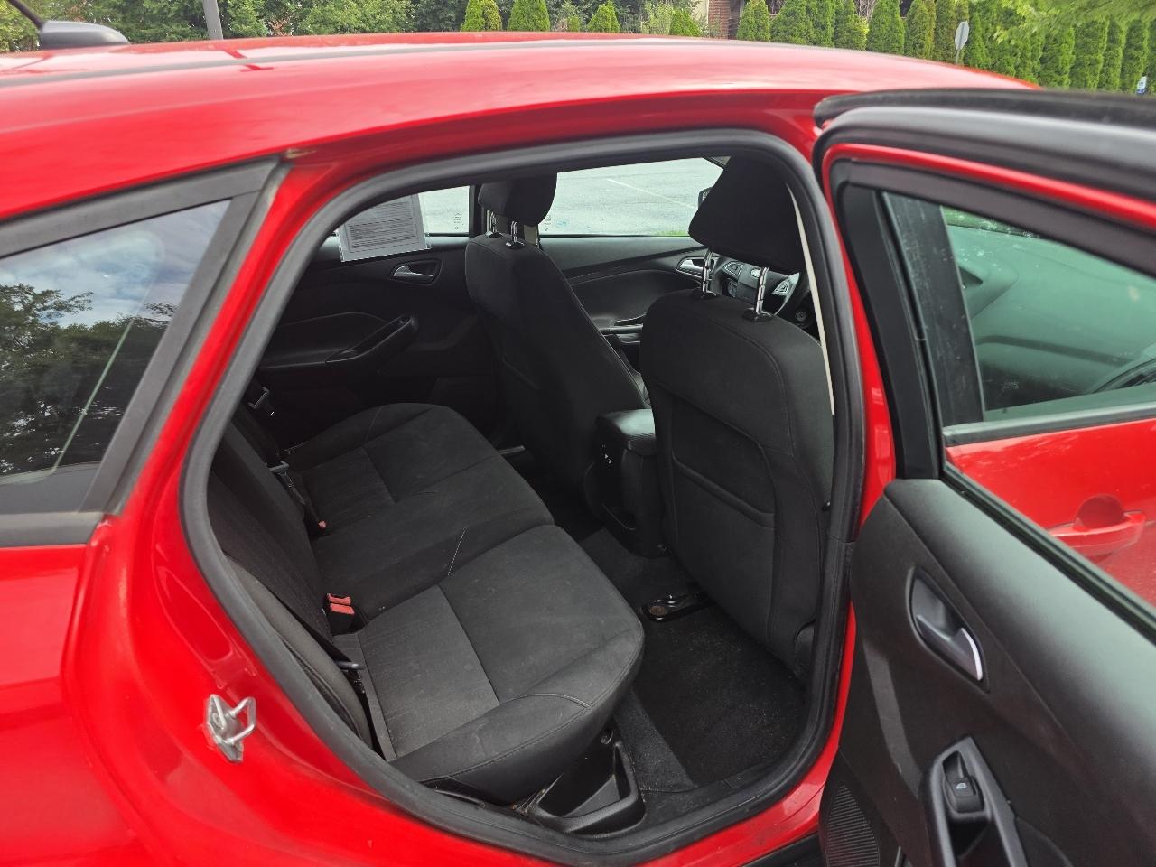 Ford Focus SE Hatch 2016
