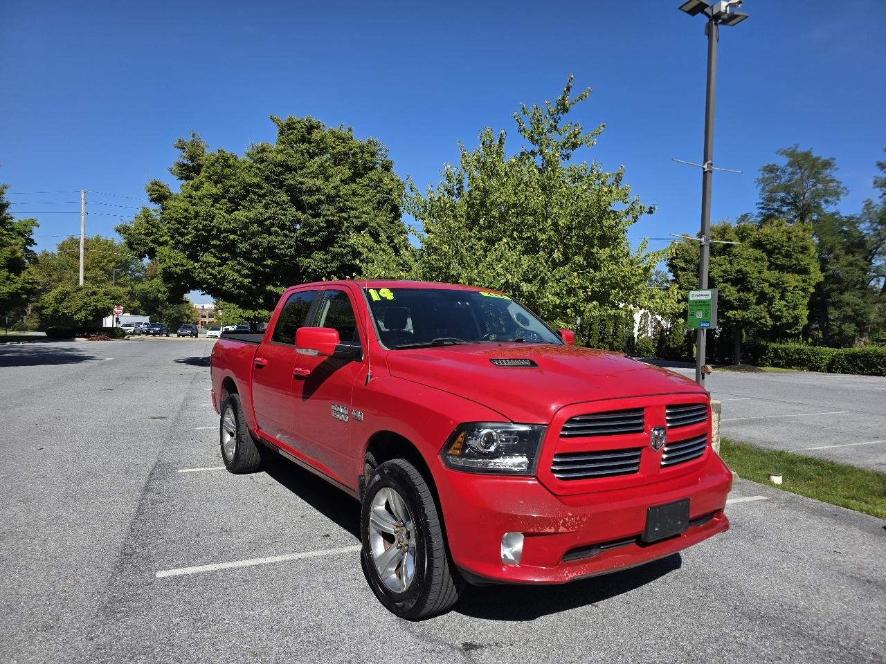 RAM 1500 Sport Crew Cab SWB 4WD 2014