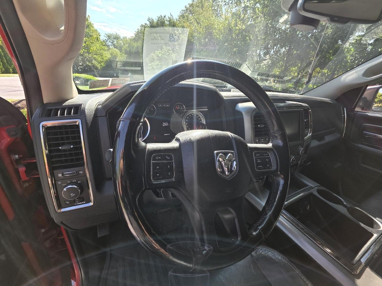 RAM 1500 Sport Crew Cab SWB 4WD 2014