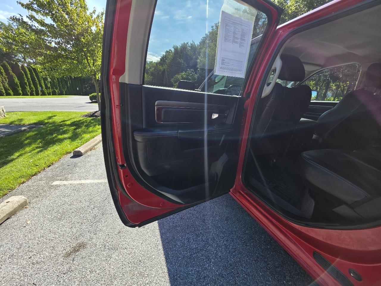 RAM 1500 Sport Crew Cab SWB 4WD 2014