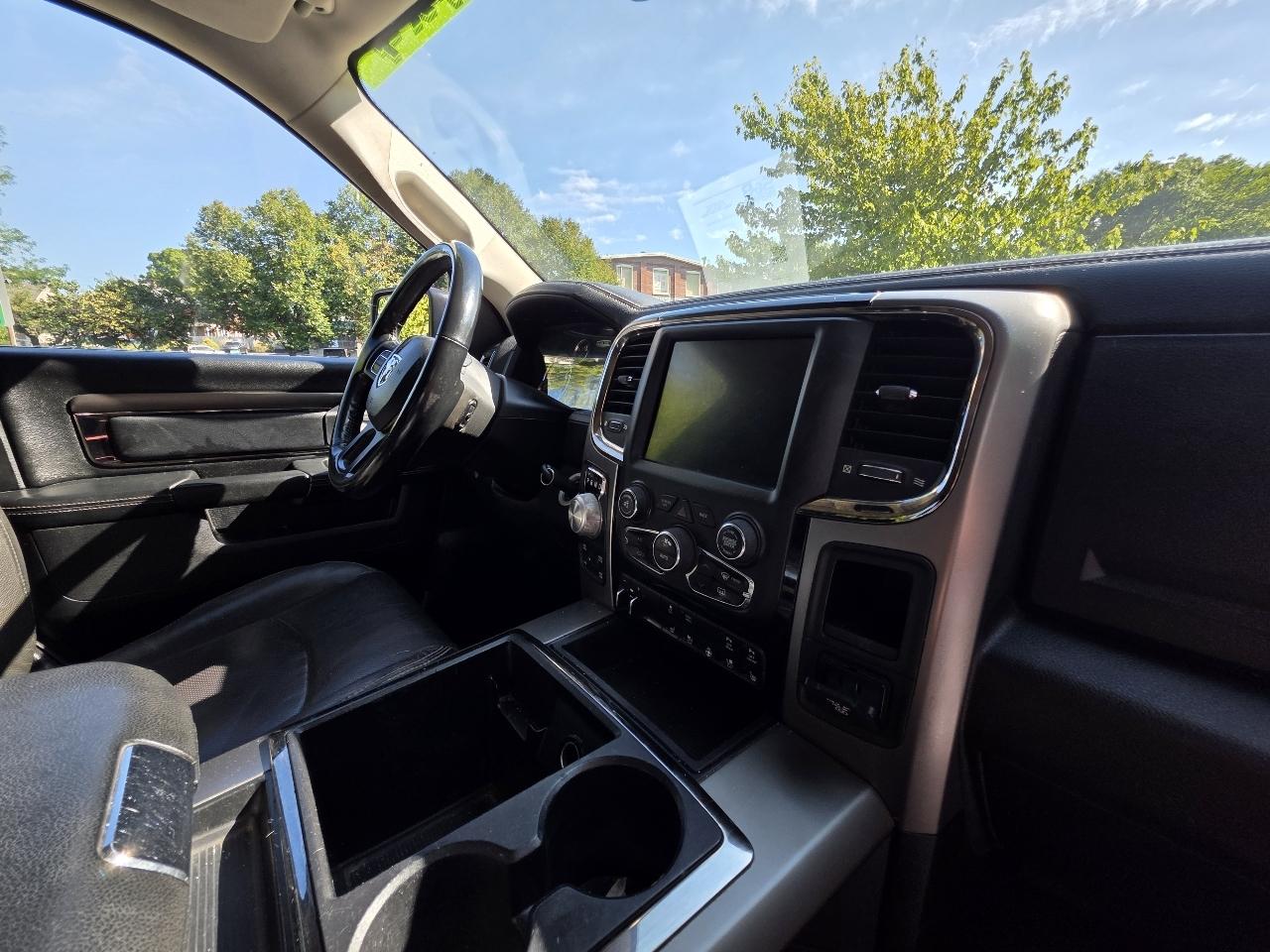 RAM 1500 Sport Crew Cab SWB 4WD 2014