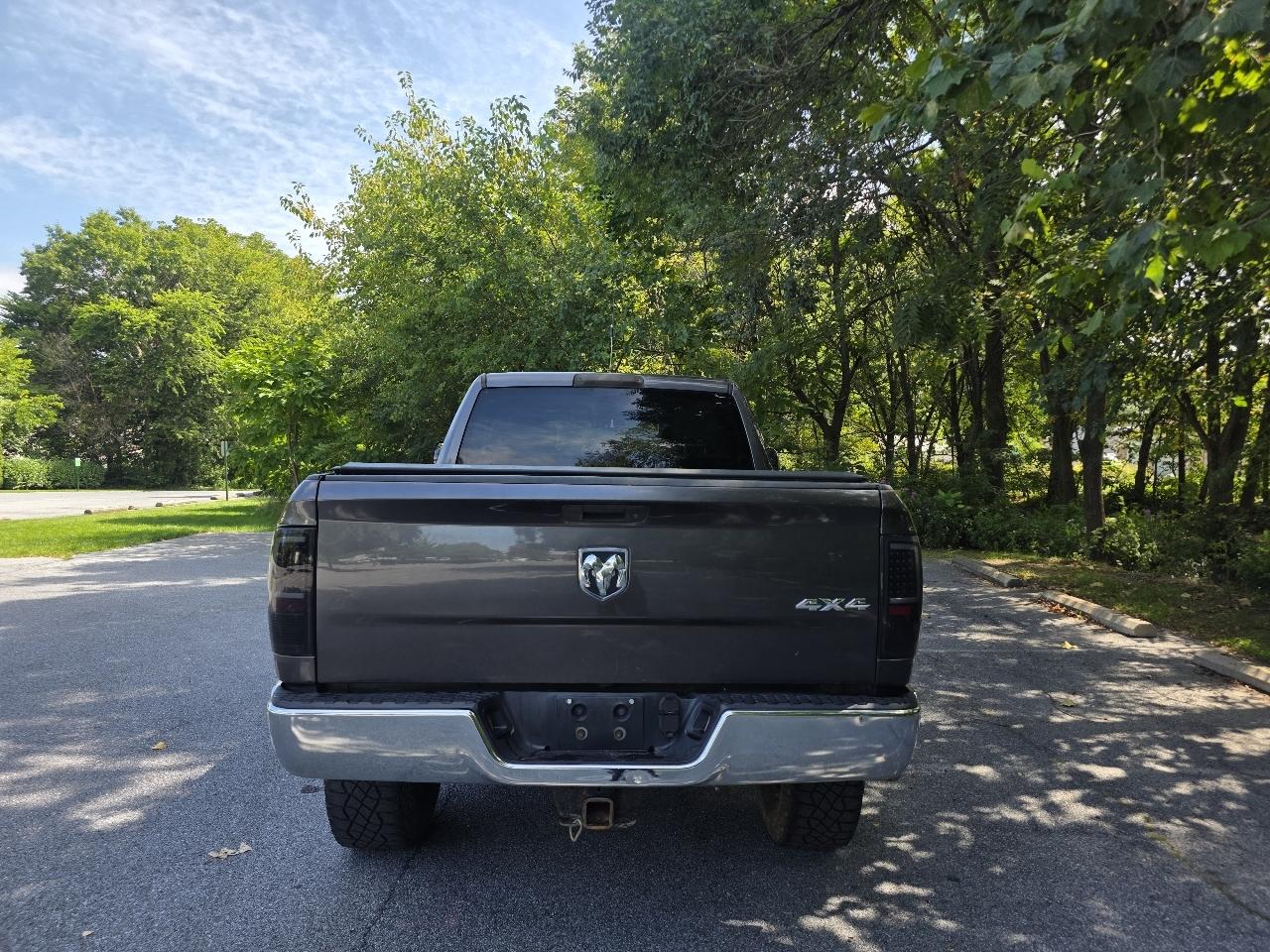 RAM 2500 Tradesman Crew Cab SWB 4WD 2016