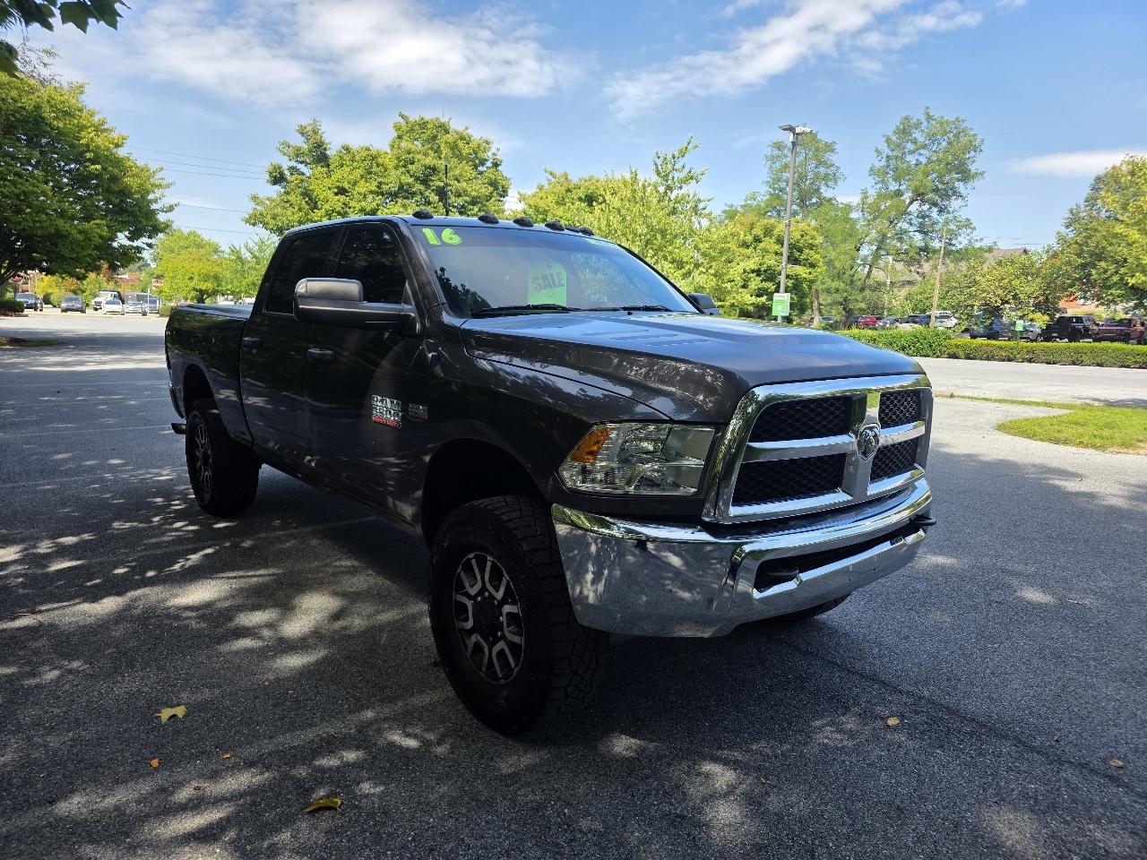 RAM 2500 Tradesman Crew Cab SWB 4WD 2016