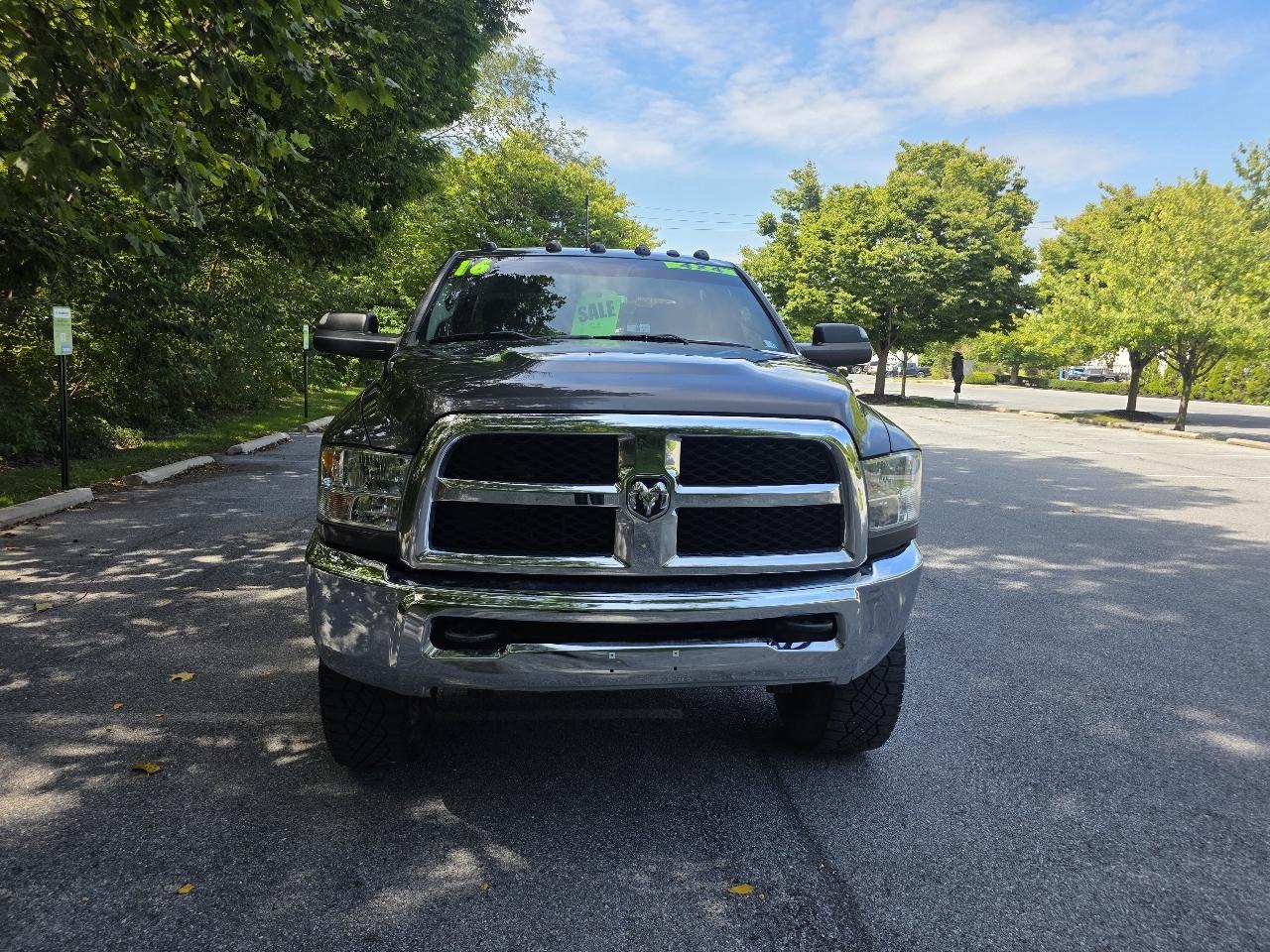 RAM 2500 Tradesman Crew Cab SWB 4WD 2016