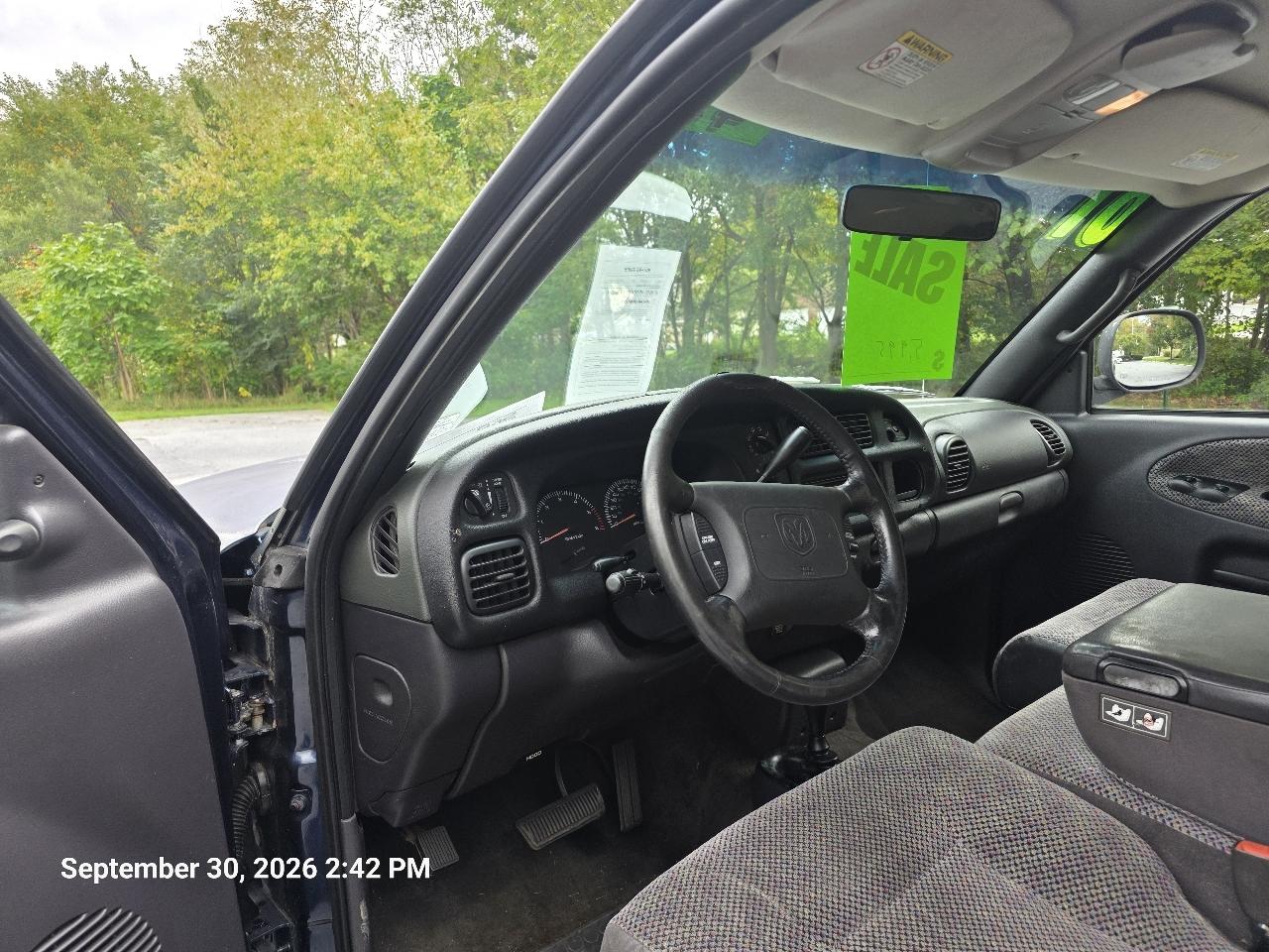 Dodge Ram 1500 Quad Cab Short Bed 4WD 2001