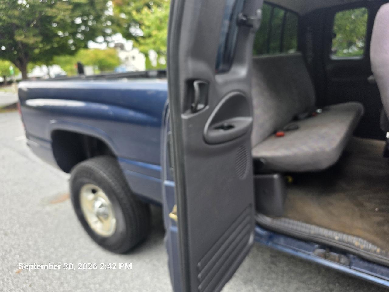 Dodge Ram 1500 Quad Cab Short Bed 4WD 2001