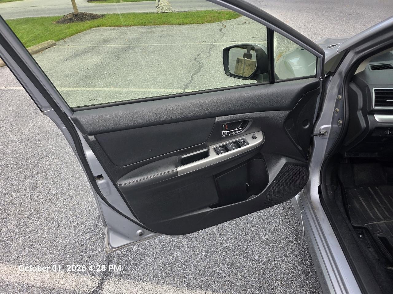 Subaru Impreza 2.0i Sport Premium PZEV CVT 5-Door 2015