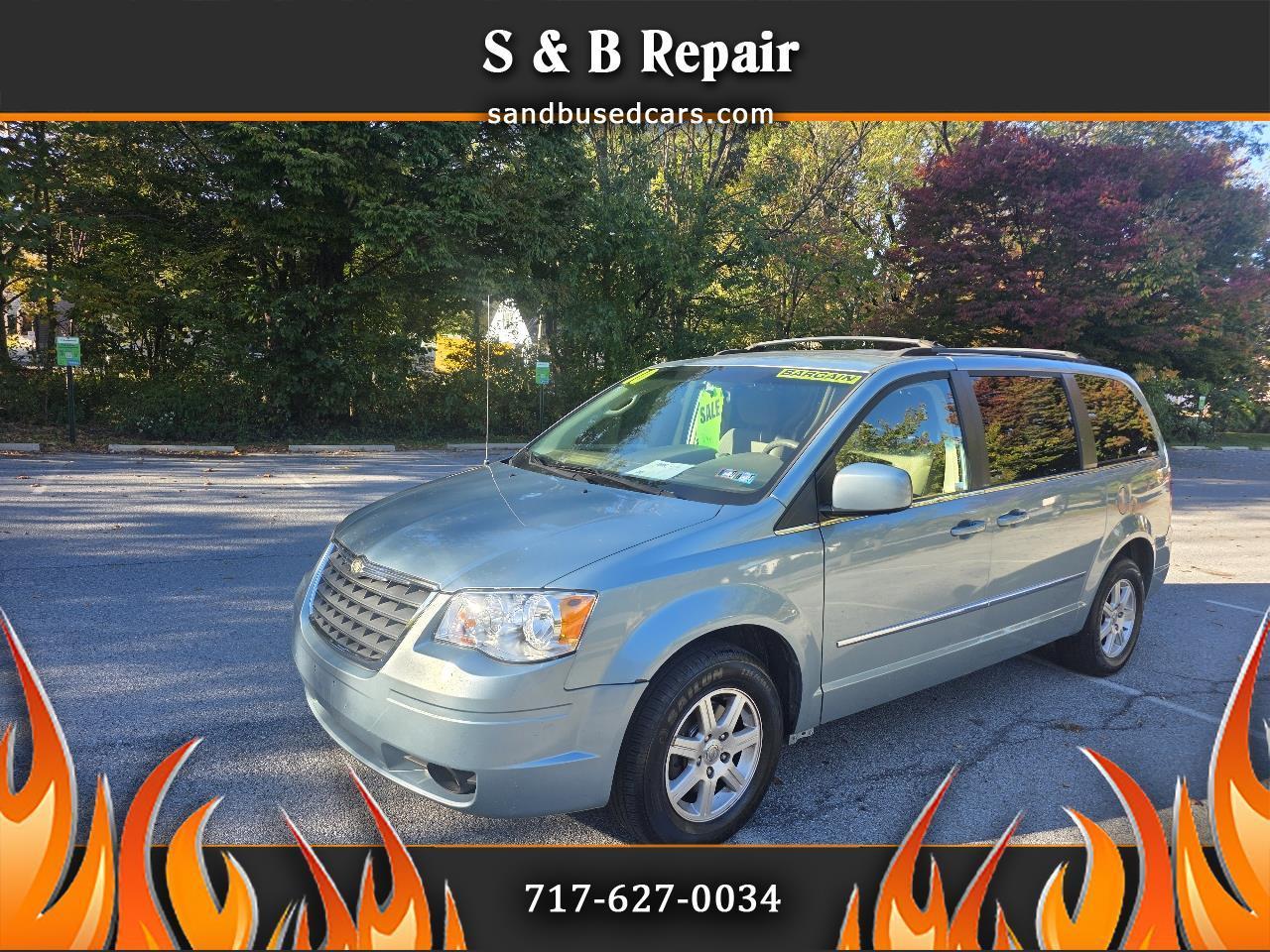 Chrysler Town & Country Touring 2010
