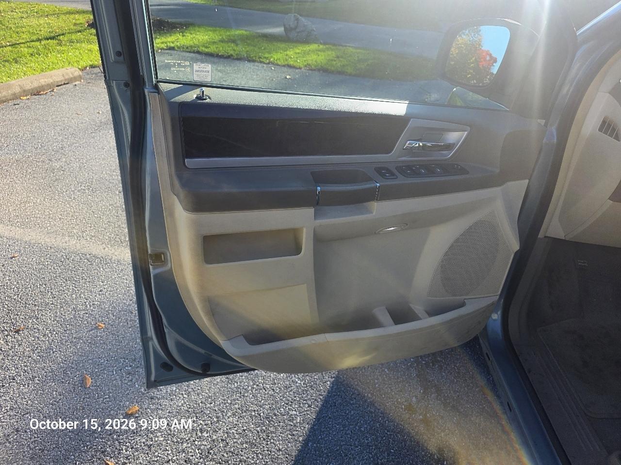 Chrysler Town & Country Touring 2010