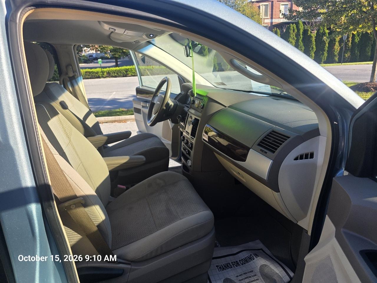 Chrysler Town & Country Touring 2010