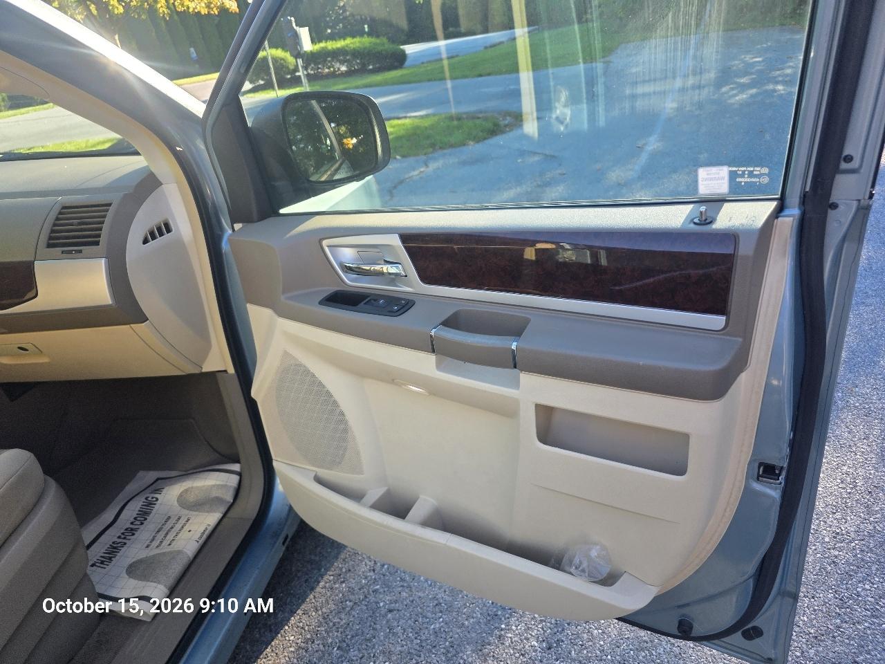 Chrysler Town & Country Touring 2010