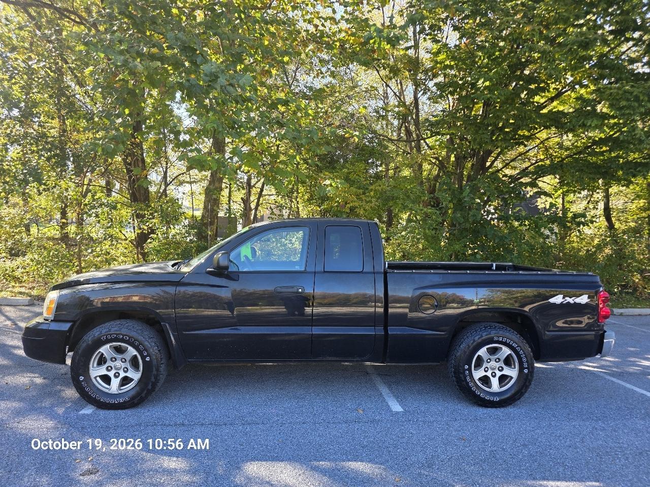 Dodge Dakota SLT Club Cab 4WD 2006