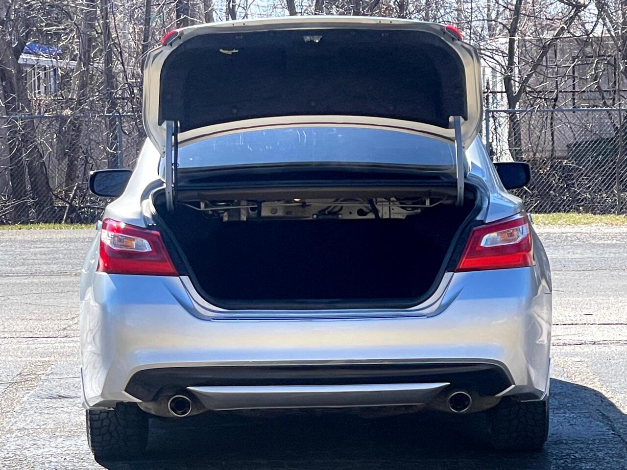 Nissan Altima 2.5 SR 2016