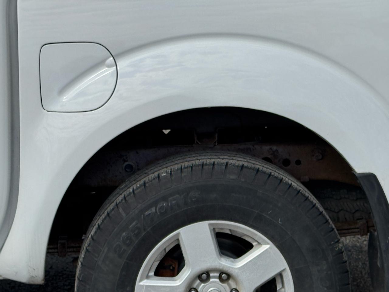 Nissan Frontier LE Crew Cab 4WD 2006