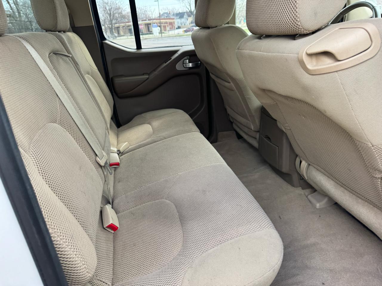 Nissan Frontier LE Crew Cab 4WD 2006