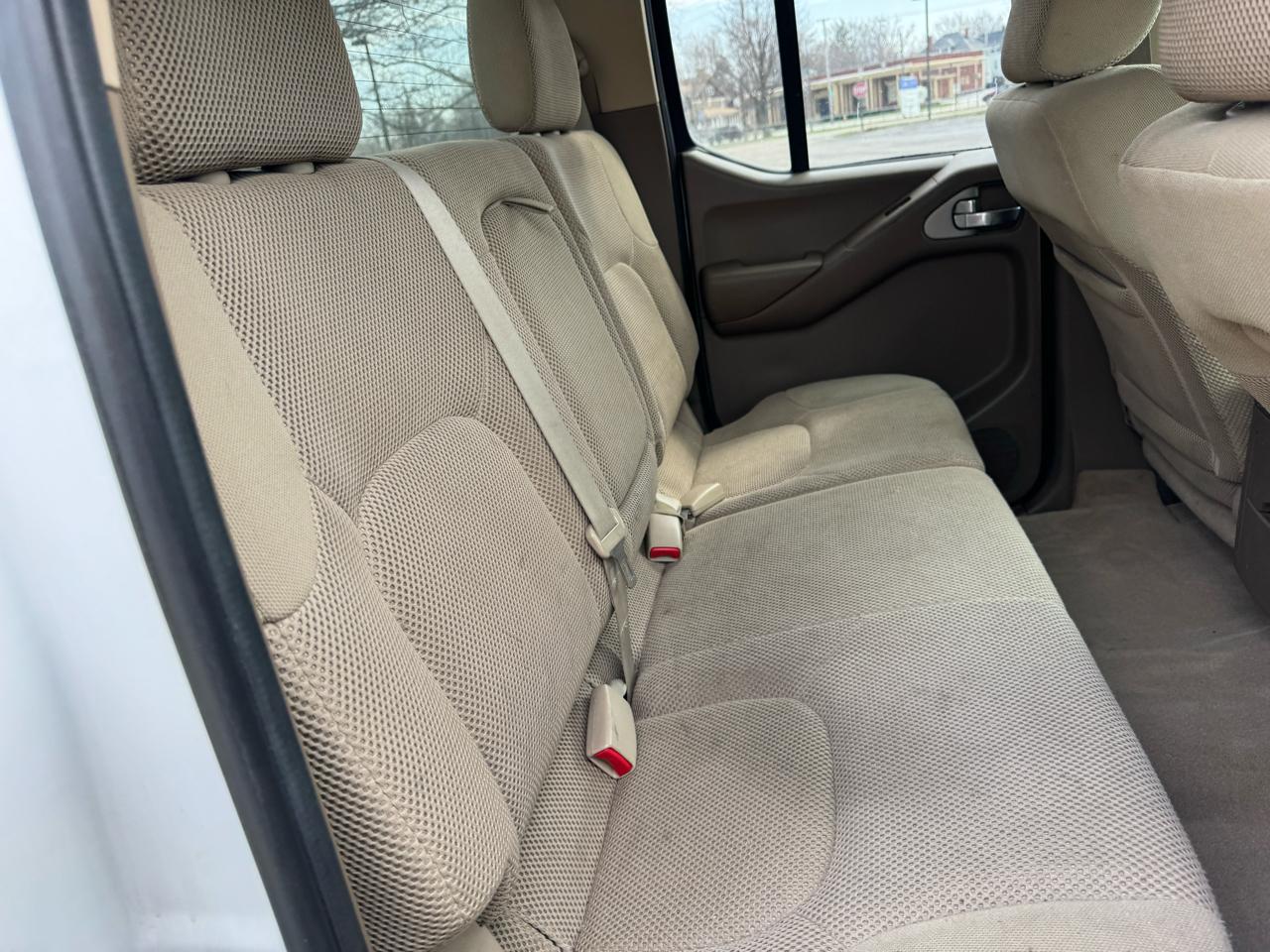 Nissan Frontier LE Crew Cab 4WD 2006