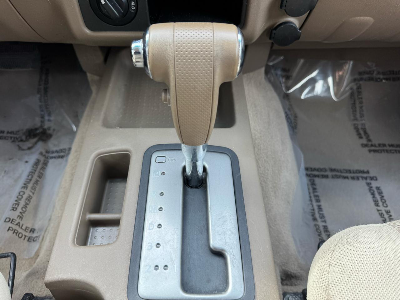 Nissan Frontier LE Crew Cab 4WD 2006