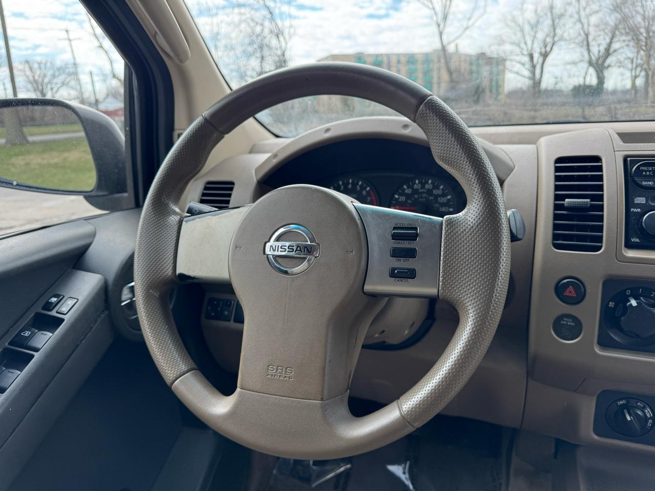 Nissan Frontier LE Crew Cab 4WD 2006