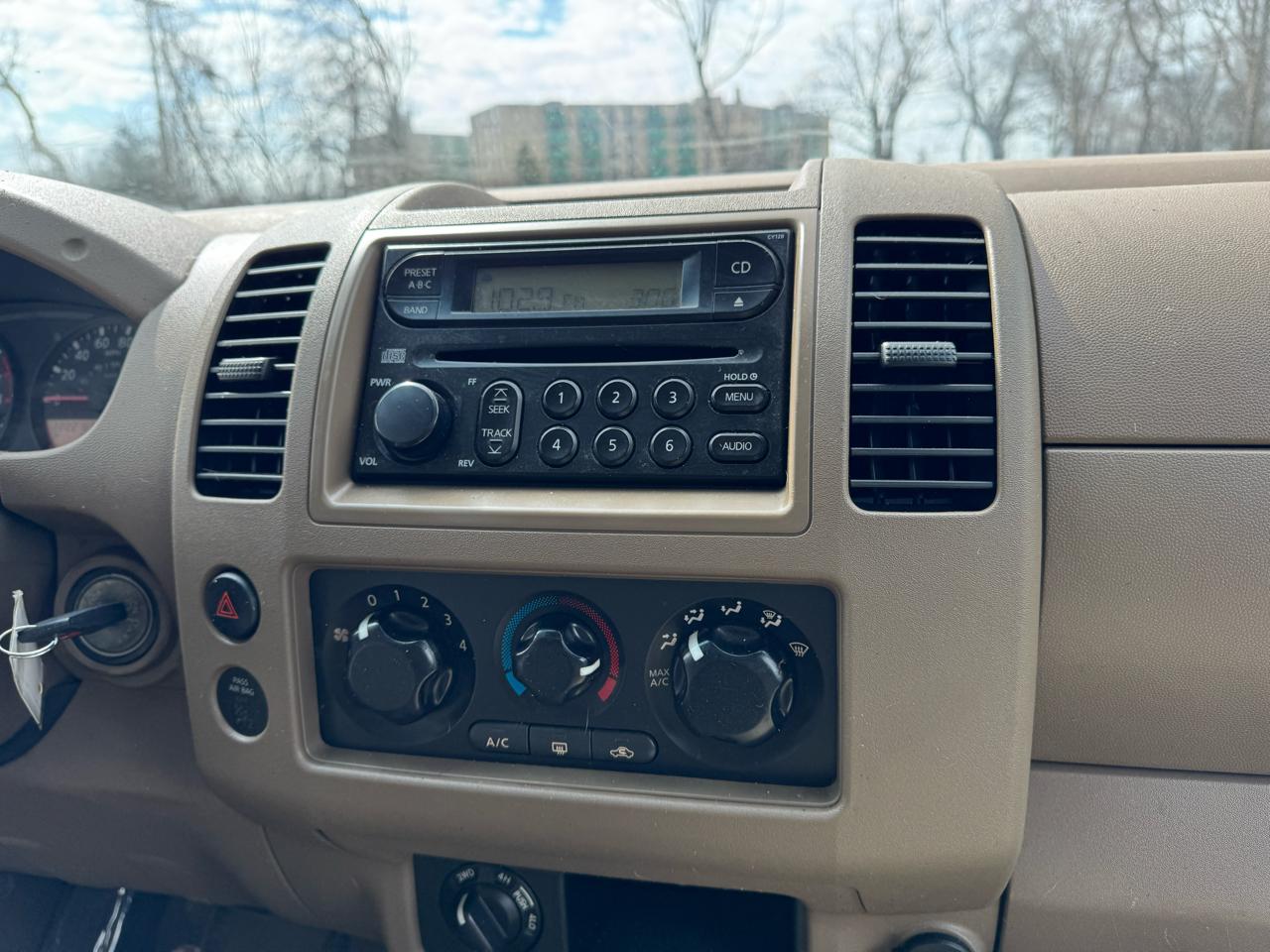 Nissan Frontier LE Crew Cab 4WD 2006