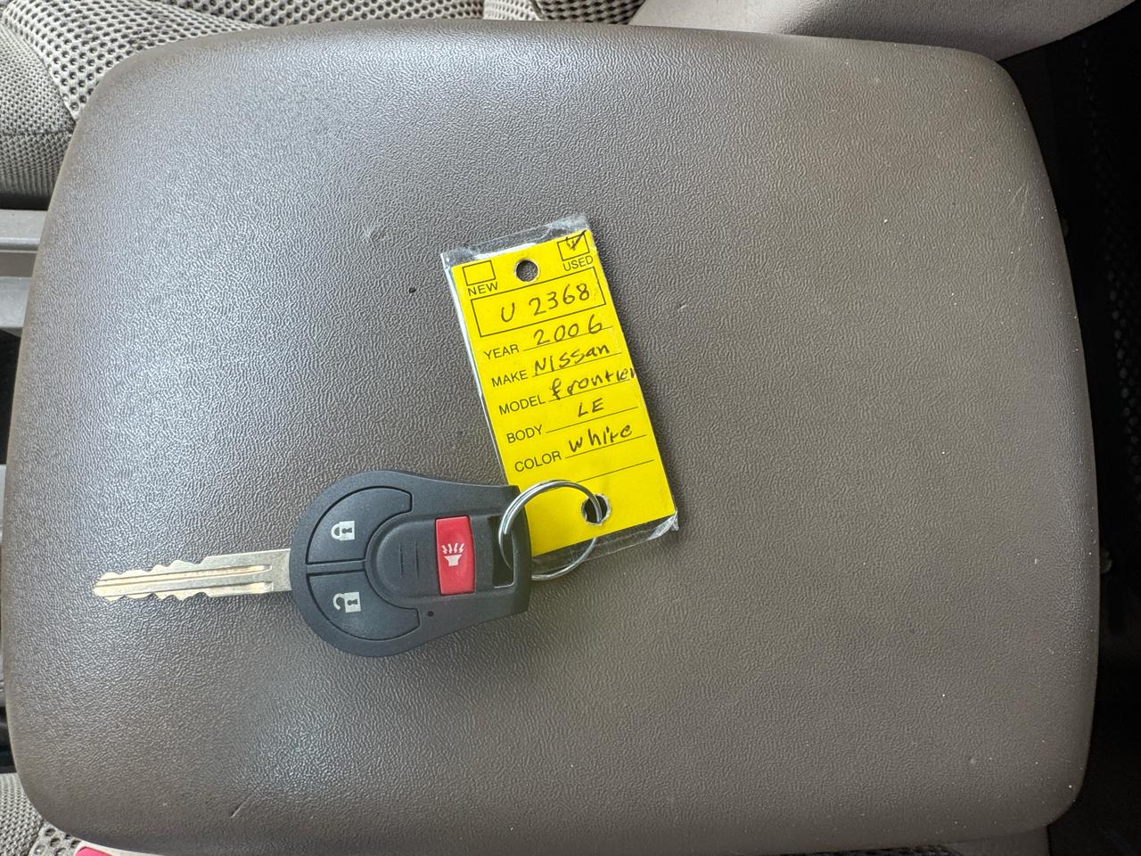 Nissan Frontier LE Crew Cab 4WD 2006