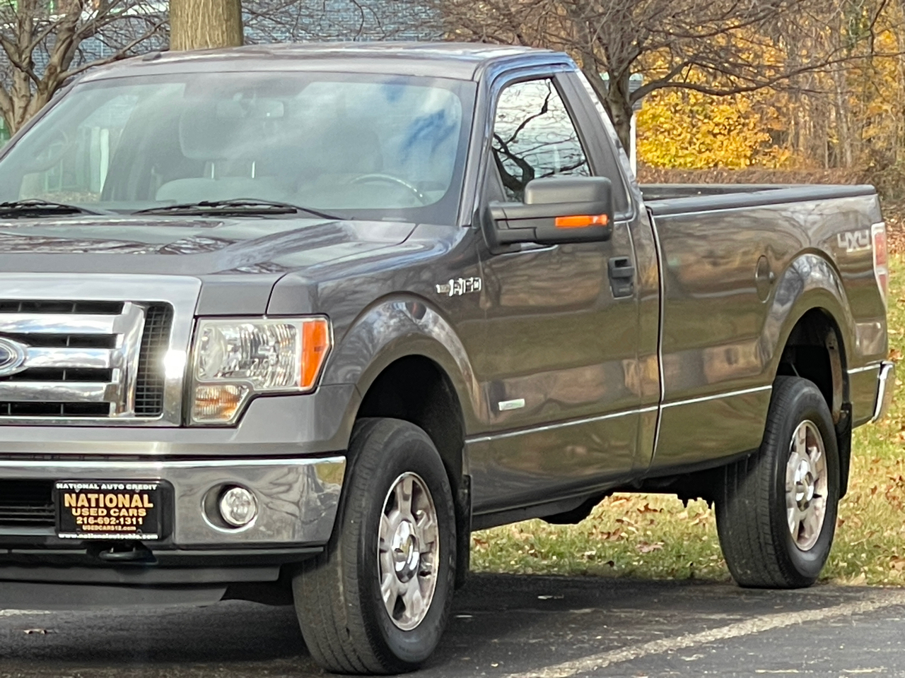 Ford F-150 XLT 8-ft. Bed 4WD 2011