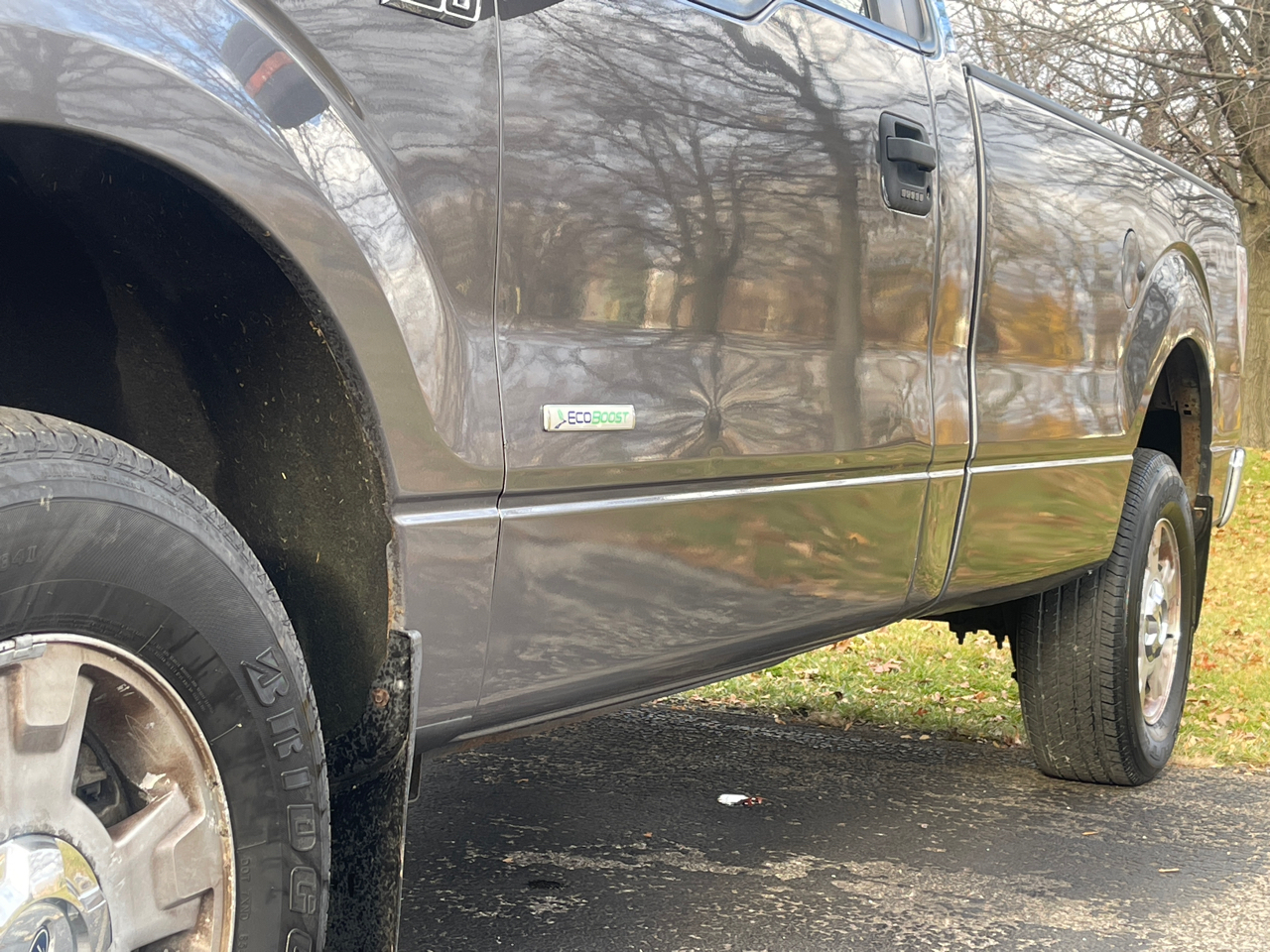 Ford F-150 XLT 8-ft. Bed 4WD 2011