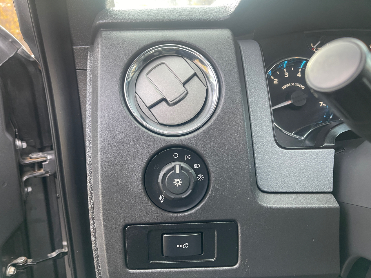 Ford F-150 XLT 8-ft. Bed 4WD 2011