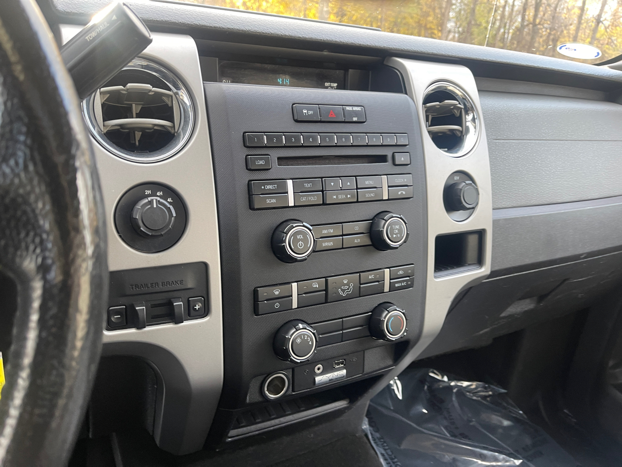 Ford F-150 XLT 8-ft. Bed 4WD 2011