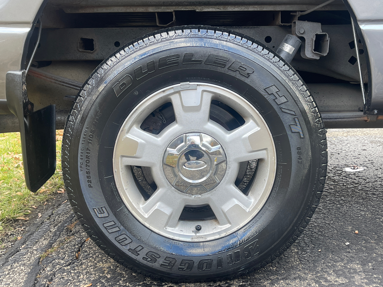 Ford F-150 XLT 8-ft. Bed 4WD 2011