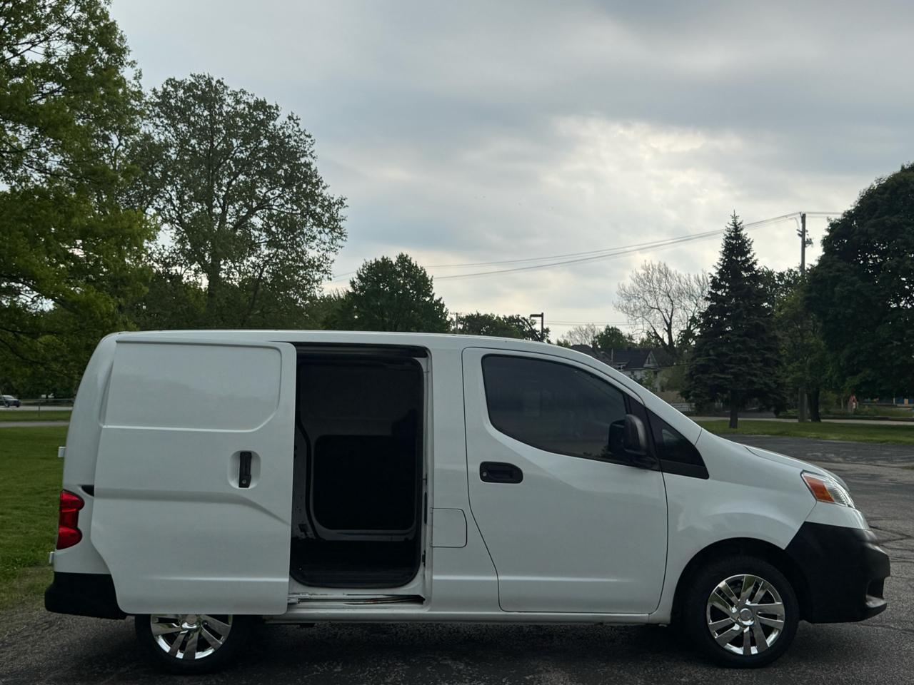 Nissan NV200 S 2013