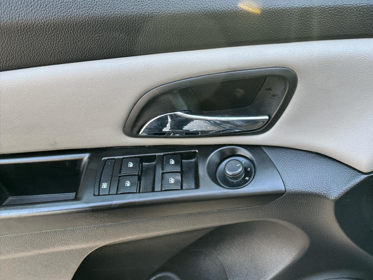 Chevrolet Cruze LS Auto 2014