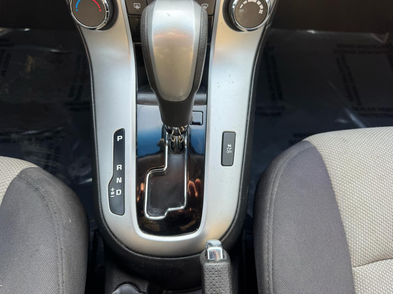 Chevrolet Cruze LS Auto 2014