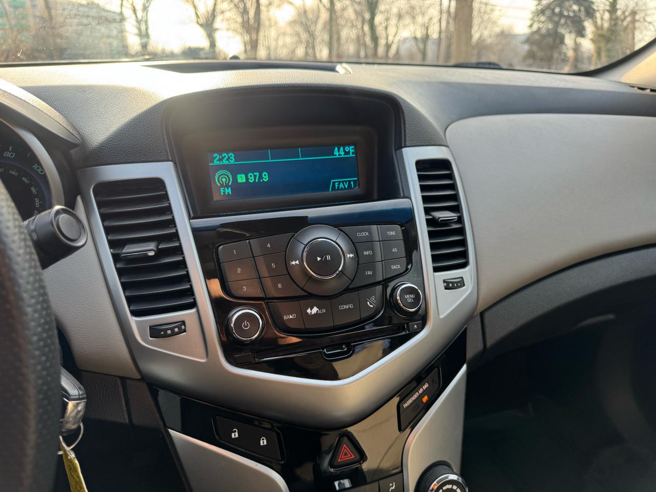 Chevrolet Cruze LS Auto 2014