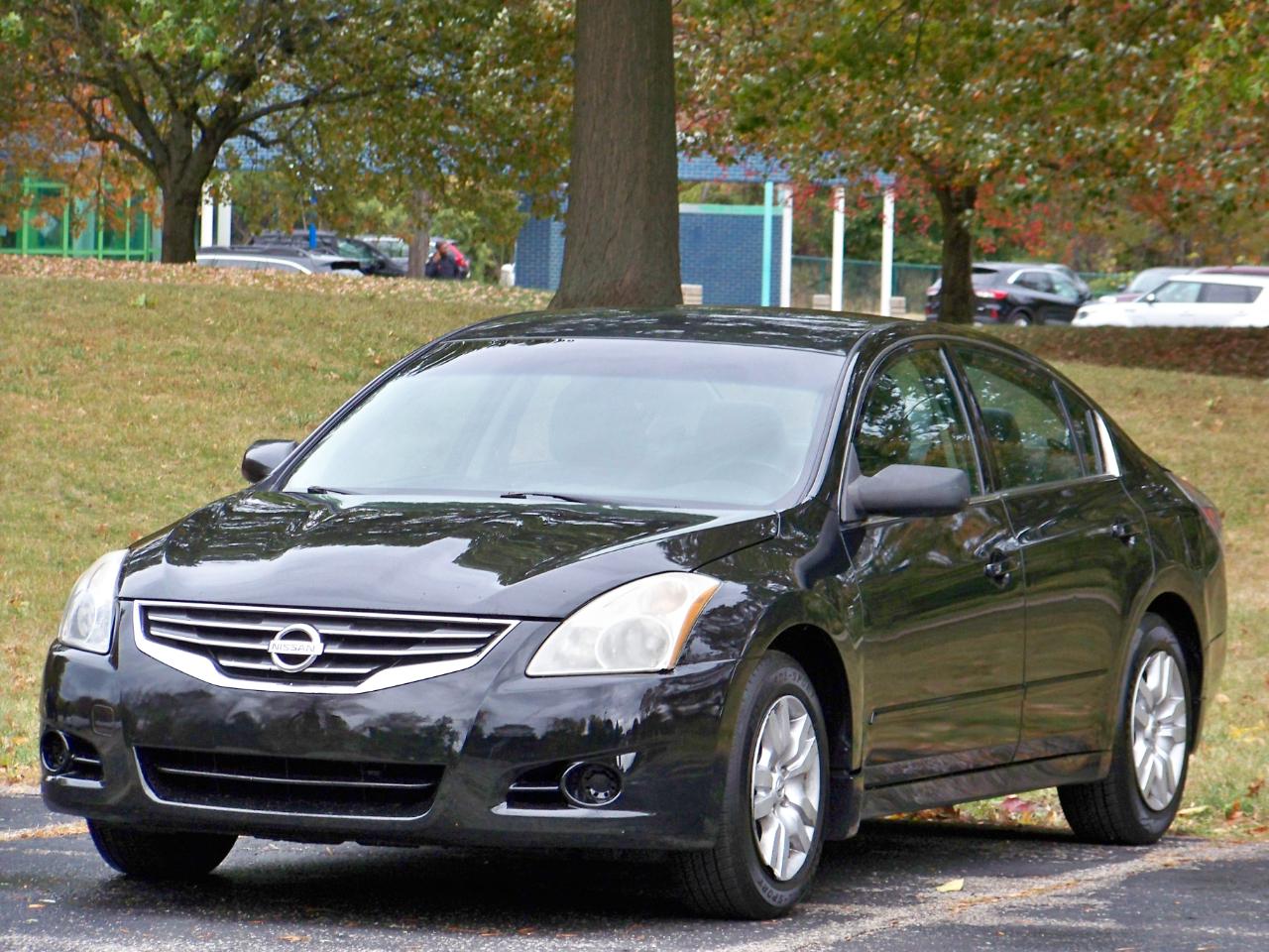 Nissan Altima 2.5 S Sedan 2011