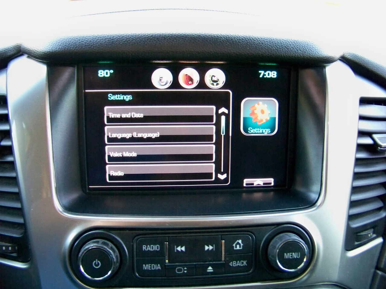 2015 Chevrolet Suburban LTZ photo 2