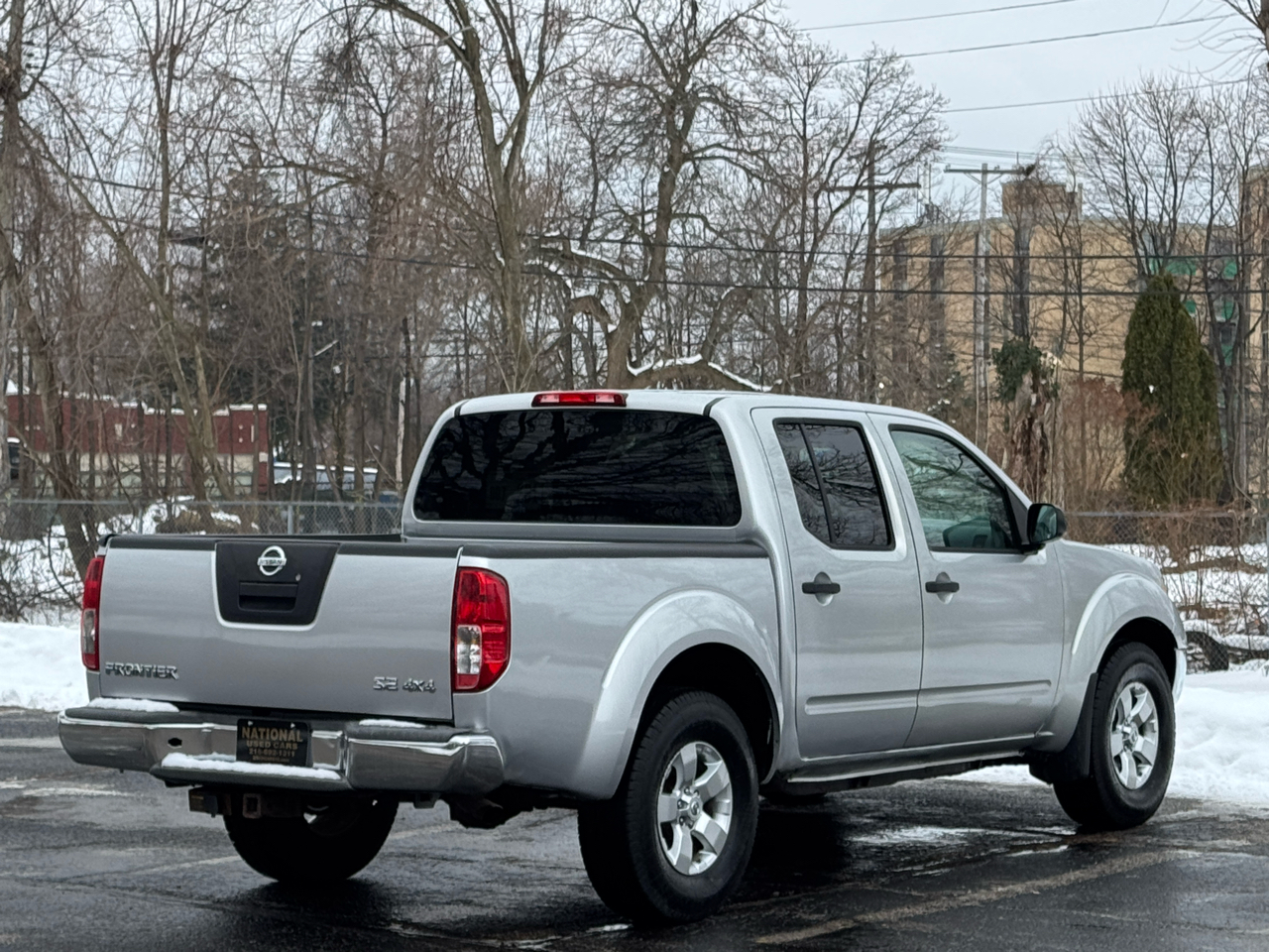Nissan Frontier SE Crew Cab 4WD 2010