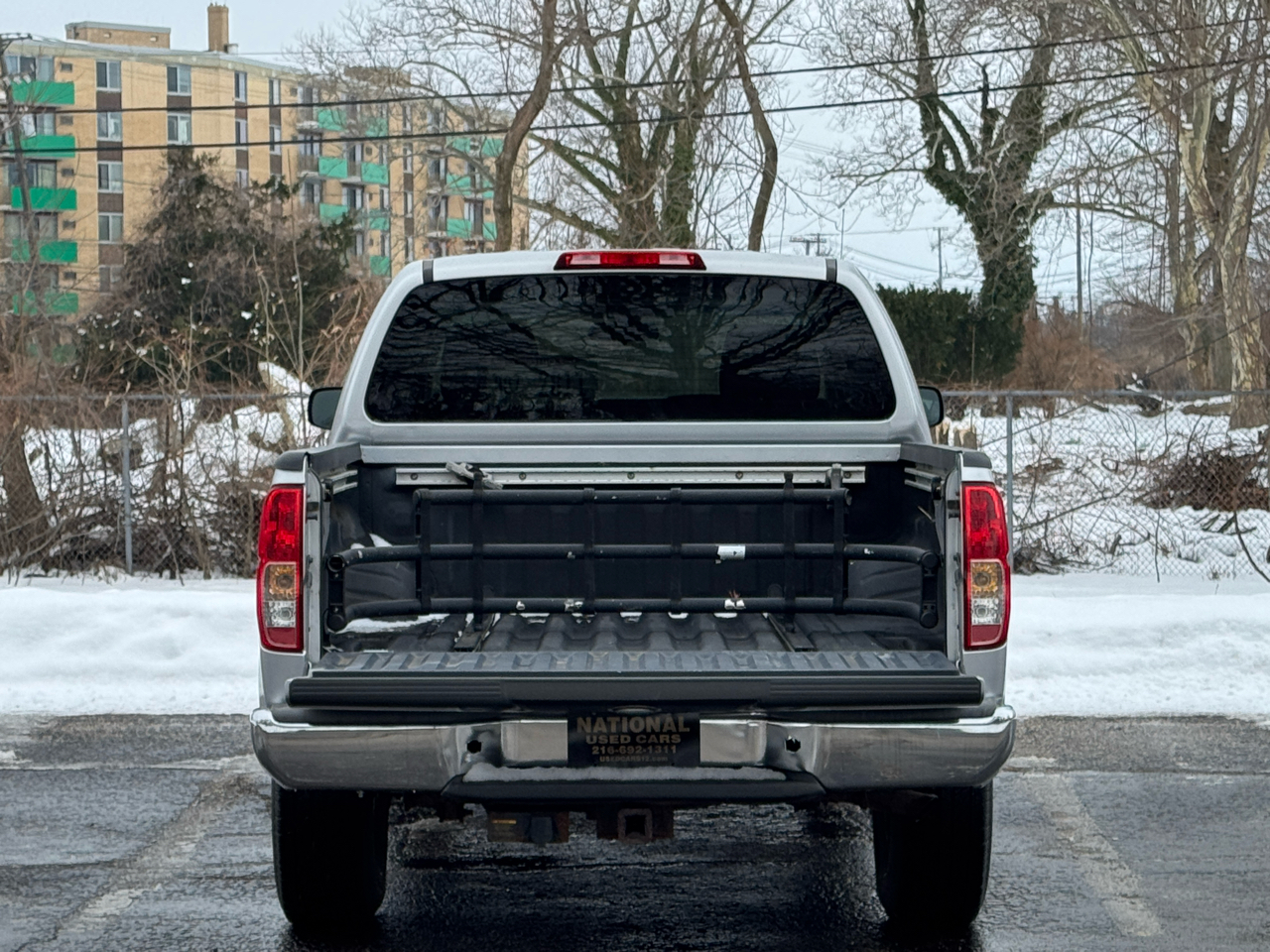 Nissan Frontier SE Crew Cab 4WD 2010