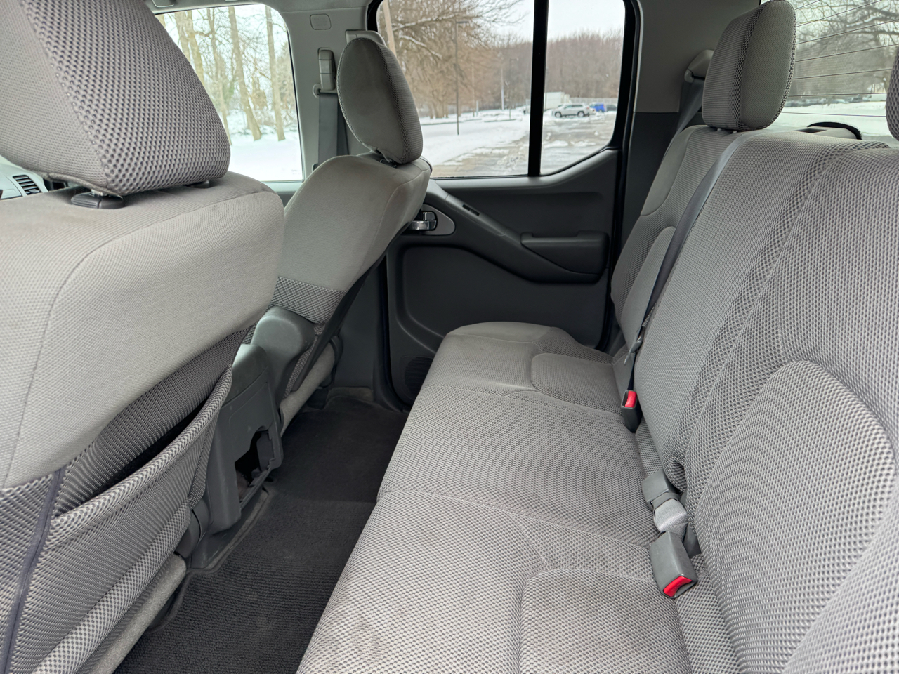 Nissan Frontier SE Crew Cab 4WD 2010