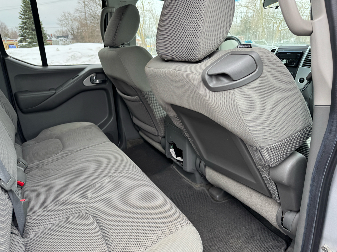 Nissan Frontier SE Crew Cab 4WD 2010