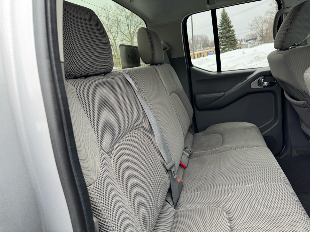 Nissan Frontier SE Crew Cab 4WD 2010