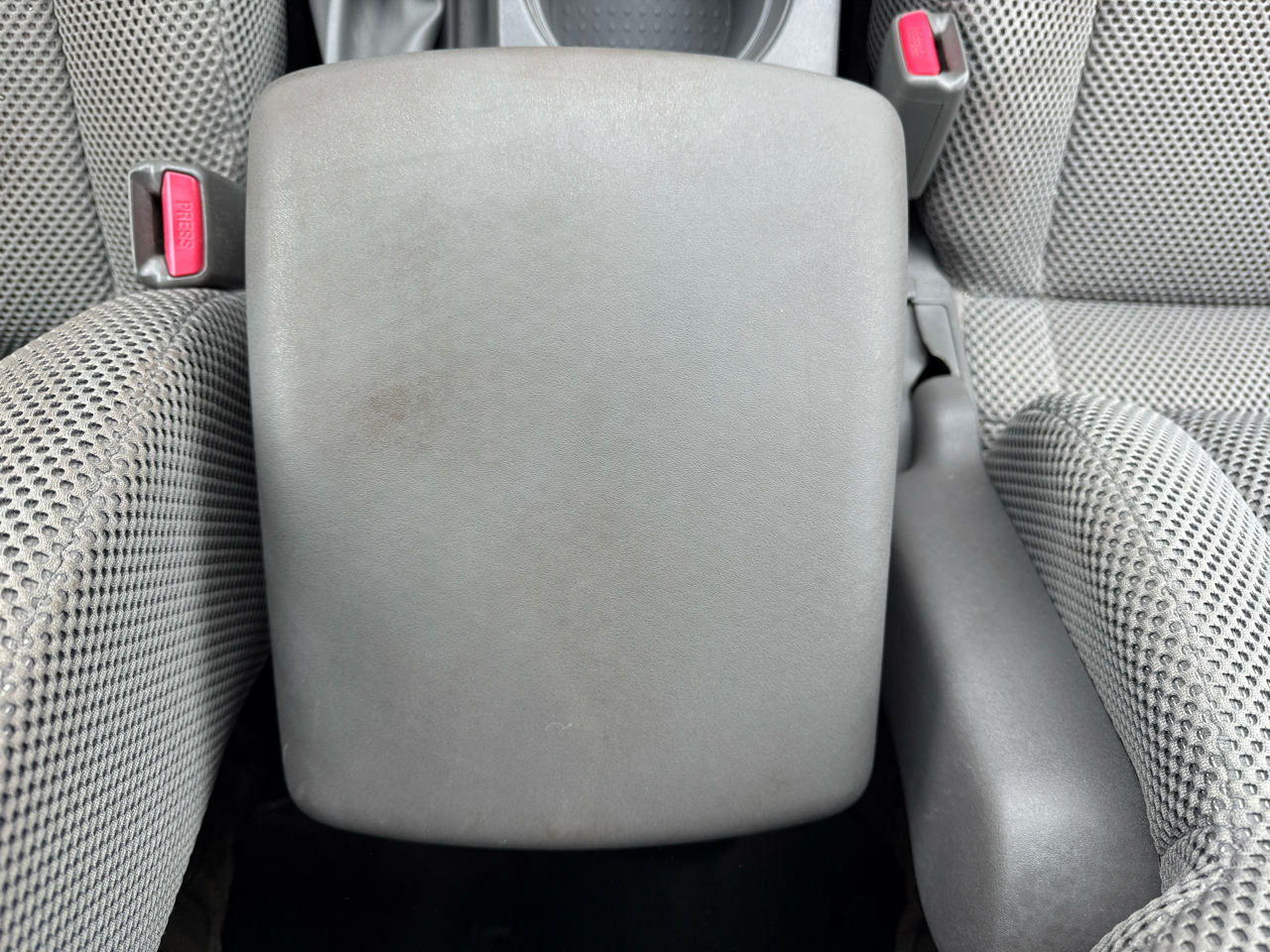 Nissan Frontier SE Crew Cab 4WD 2010