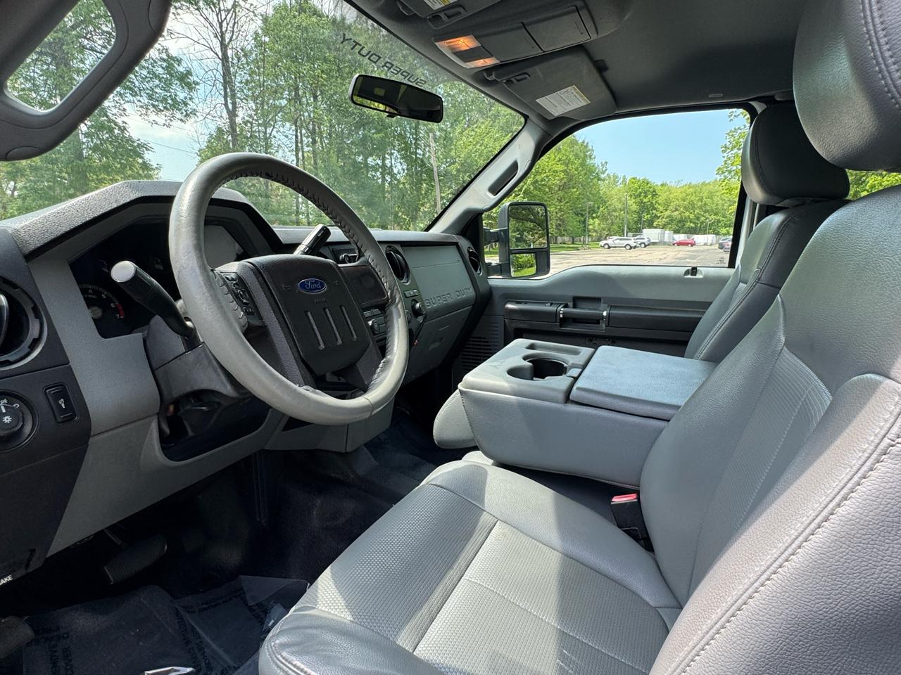 Ford F-250 SD XL SuperCab Long Bed 4WD 2014