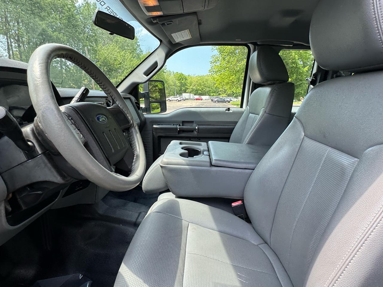 Ford F-250 SD XL SuperCab Long Bed 4WD 2014