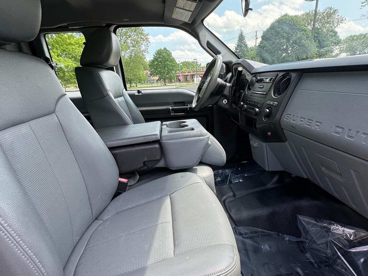 Ford F-250 SD XL SuperCab Long Bed 4WD 2014