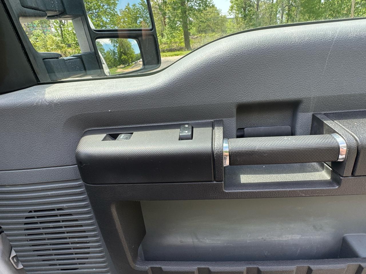 Ford F-250 SD XL SuperCab Long Bed 4WD 2014