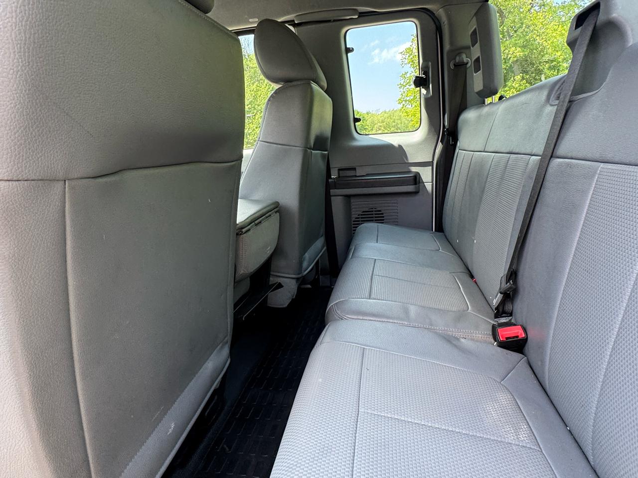 Ford F-250 SD XL SuperCab Long Bed 4WD 2014