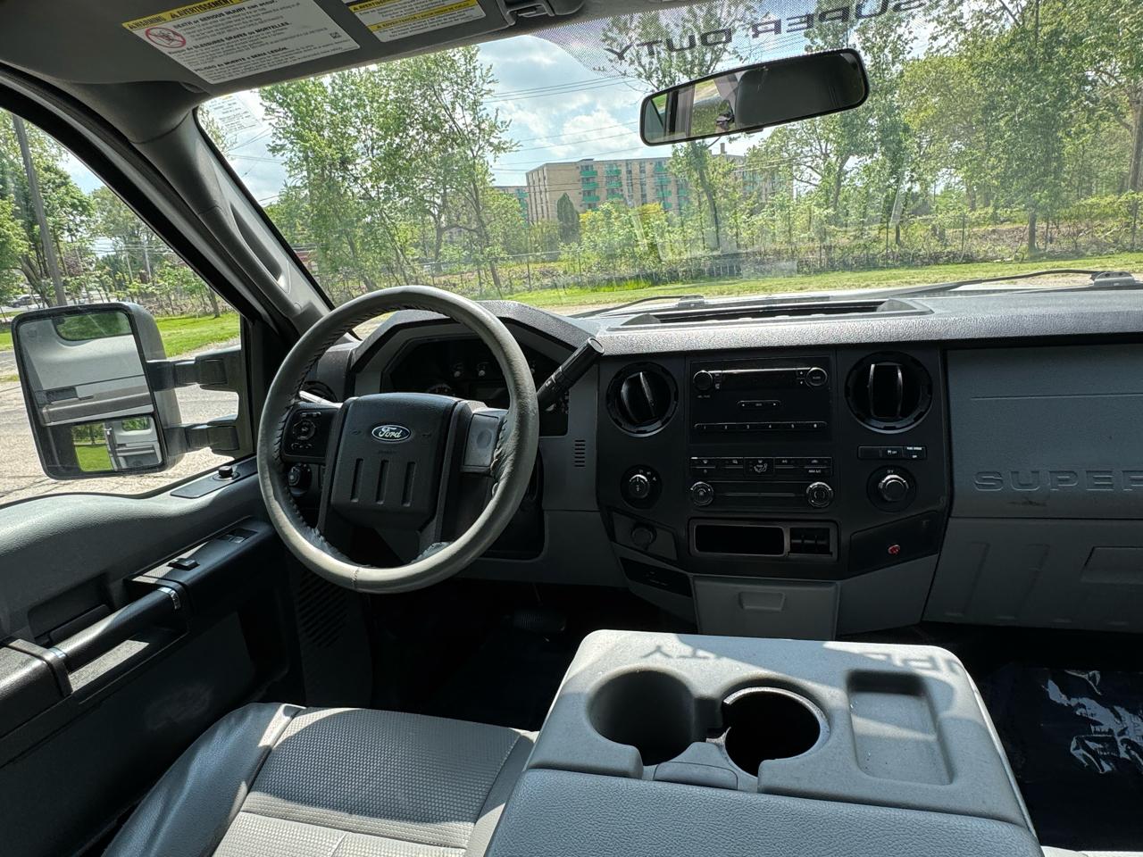 Ford F-250 SD XL SuperCab Long Bed 4WD 2014