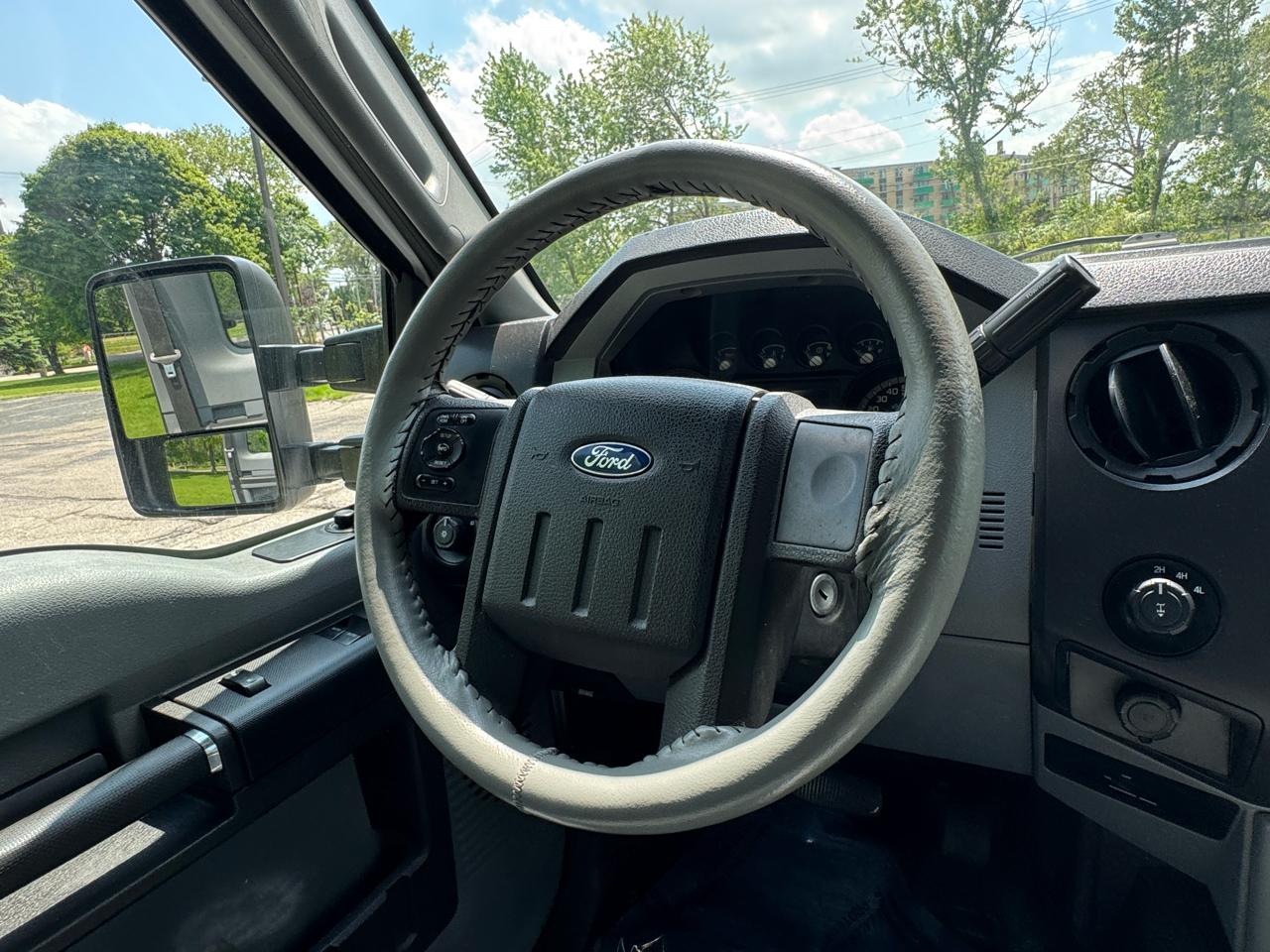 Ford F-250 SD XL SuperCab Long Bed 4WD 2014