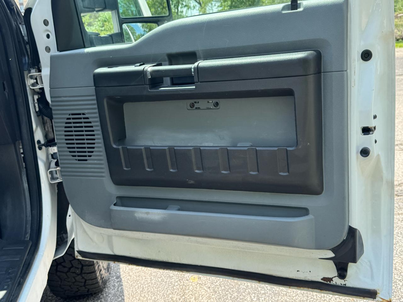 Ford F-250 SD XL SuperCab Long Bed 4WD 2014