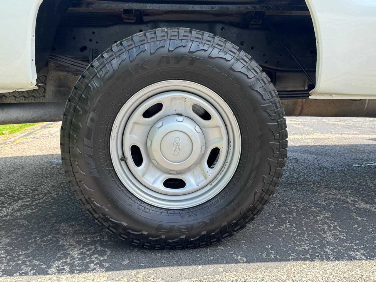 Ford F-250 SD XL SuperCab Long Bed 4WD 2014